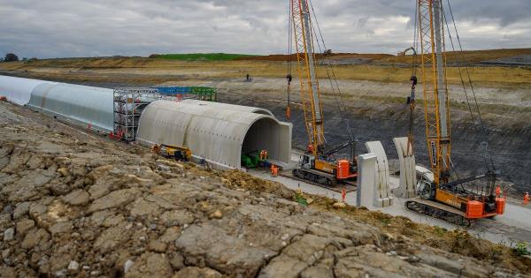 伦敦治安堪忧！午间惨案：学生当街遇刺身亡，城市安全引深思
