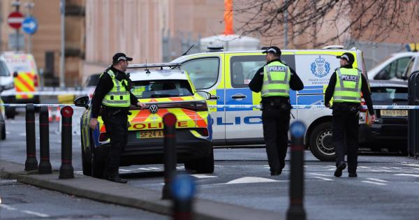 格拉斯哥伯克利街突发紧急事件，警方全面封锁现场！最新进展全解析